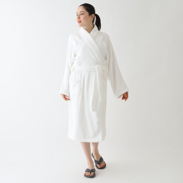 Shiawase Robe