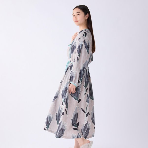 MARSHMALLOW GAUZE SMOKEY FLOWER DRESS