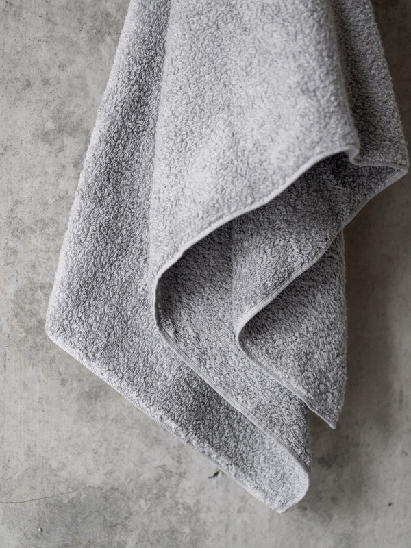 CL ZERO TWIST FACE TOWEL (BEIGE/ GREY)