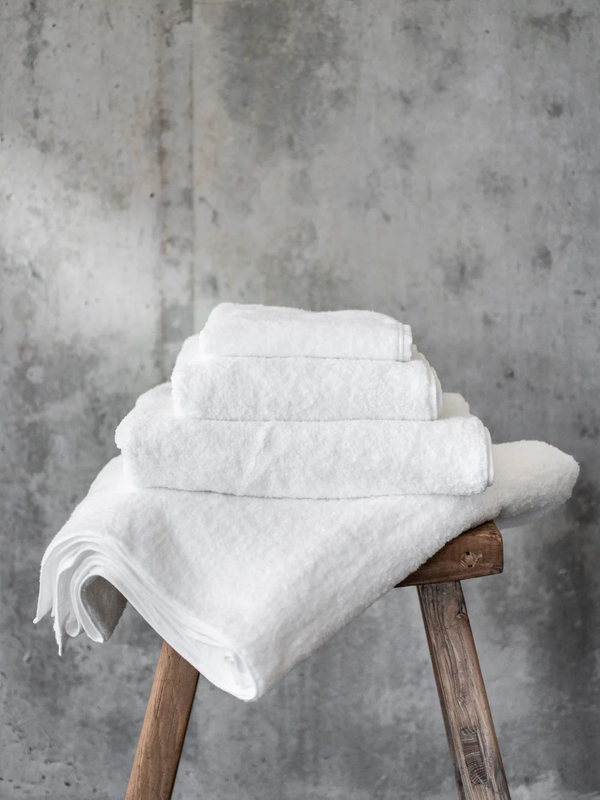 CL ZERO TWIST BATH TOWEL (WHITE)