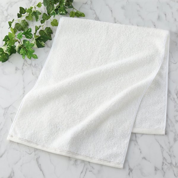 Skin Tsuyafuwa Silk Hand Towel